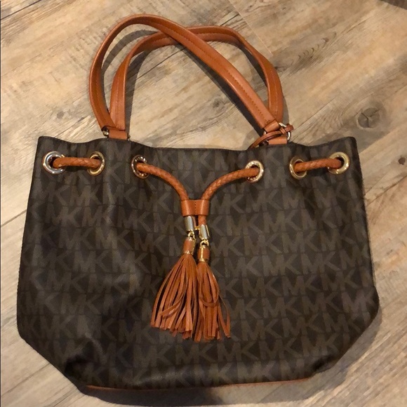 Michael Kors Handbags - Michael Kora bag